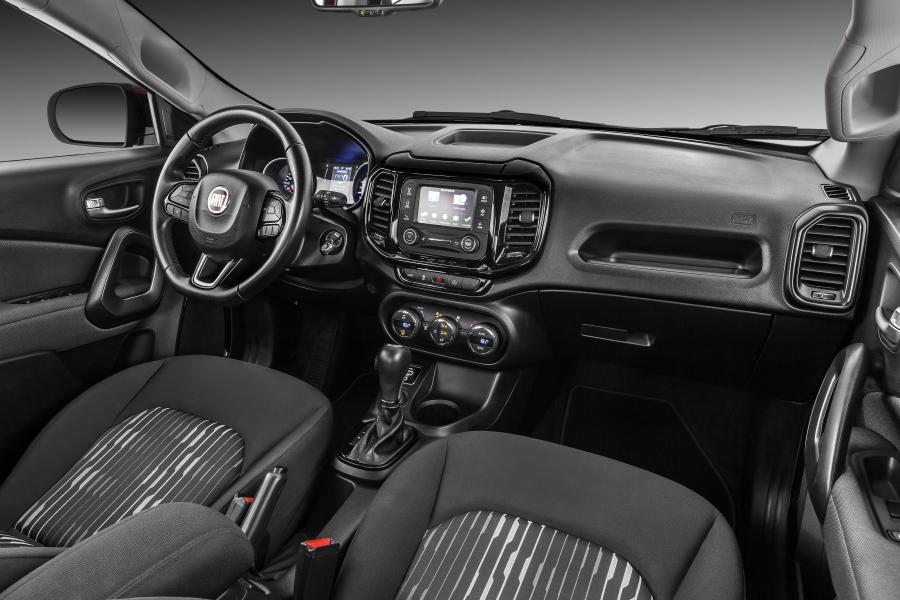  Fiat Toro Freedom 2.4 Flex AT9 2016 года  (фото 12 из 16)